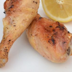 GESPOT: Heerlijke marinade voor de drumsticks.